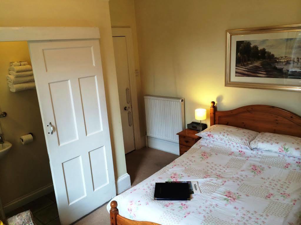 Dairy Guest House York Exteriör bild
